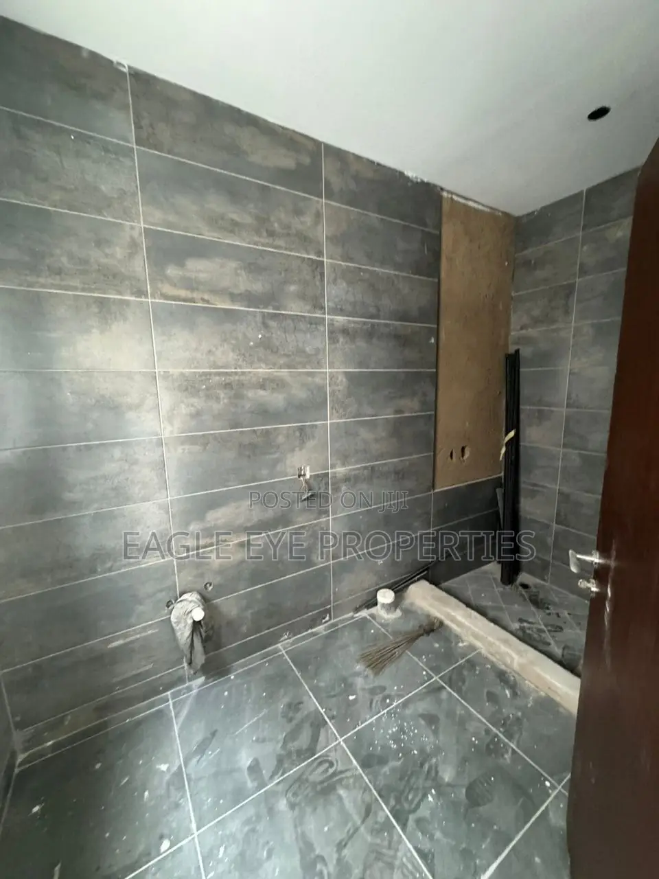 3bdrm House in School Junction for sale