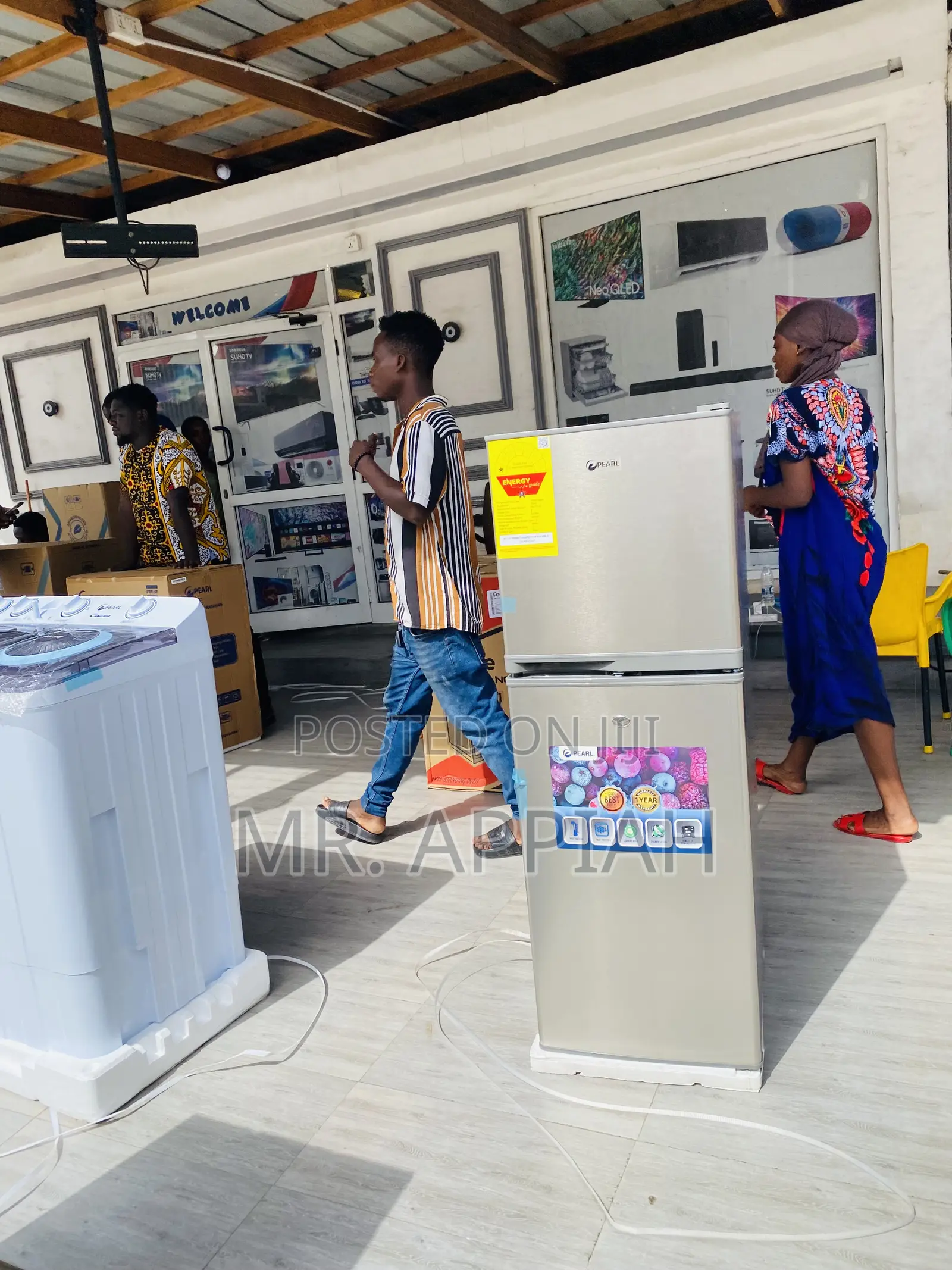 Pearl Pf-172-2b Double Door Electric Fridge.