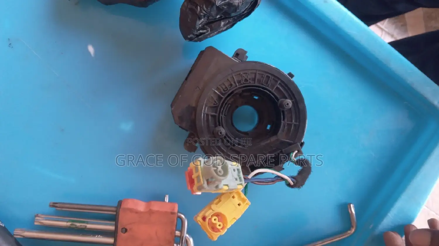 Hyundai Elantra 2018 Horn Plate Original