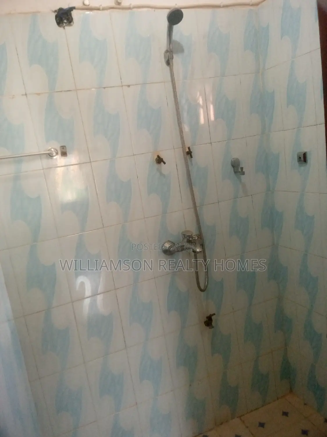 2bdrm Apartment in Community 18 Area, Spintex for rent