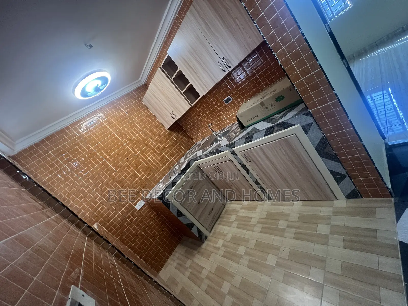 2bdrm Apartment in Bee Decor & Homes, Old Ashomang for rent