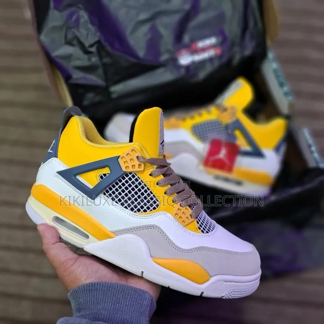 Air Jordan 4 Sneakers