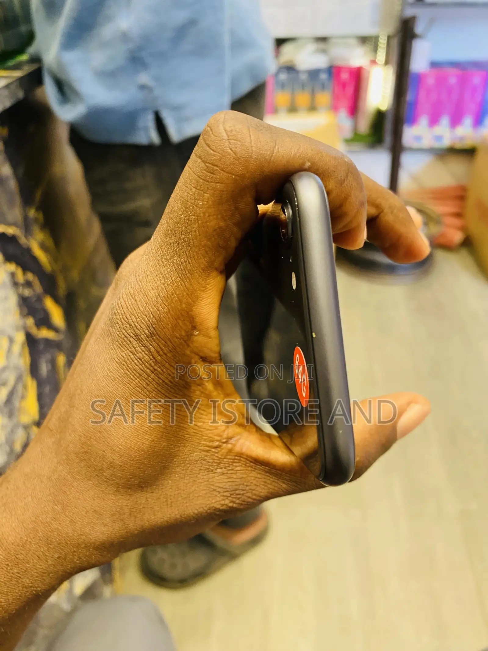 New Apple iPhone 8 64 GB Black