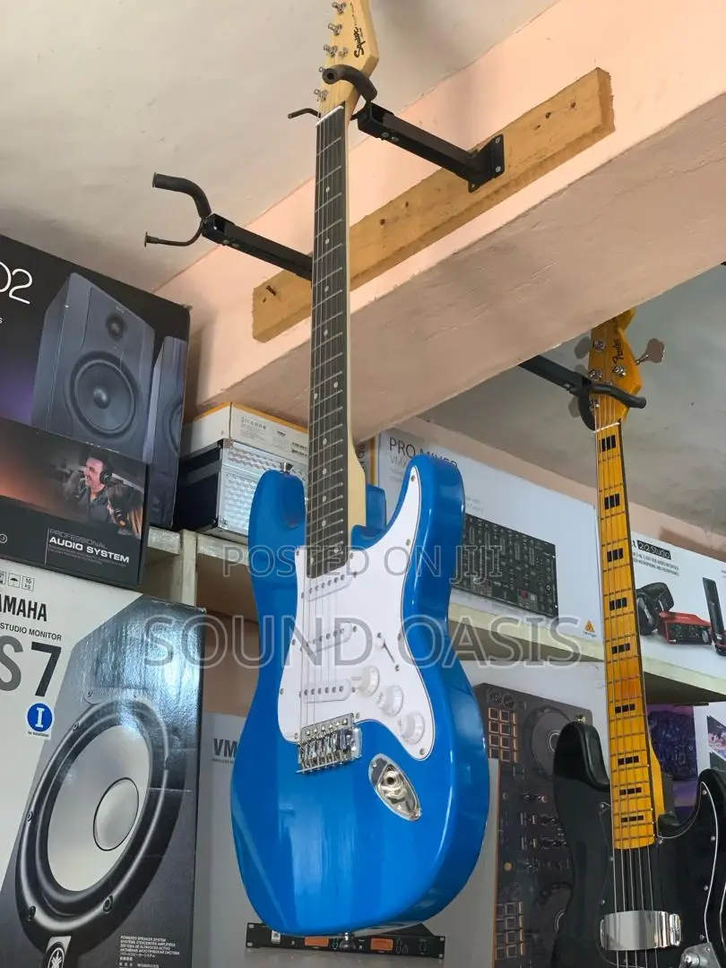Squier Lead/ Electric Guitar