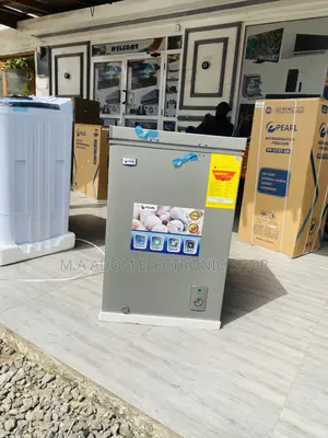Affordable Electric Pearl PCF-127 Single Door Chest Freezer.