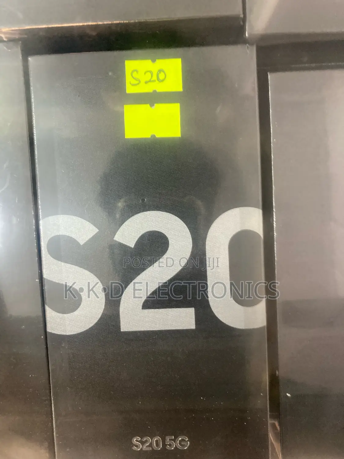 New Samsung Galaxy S20 128 GB Black