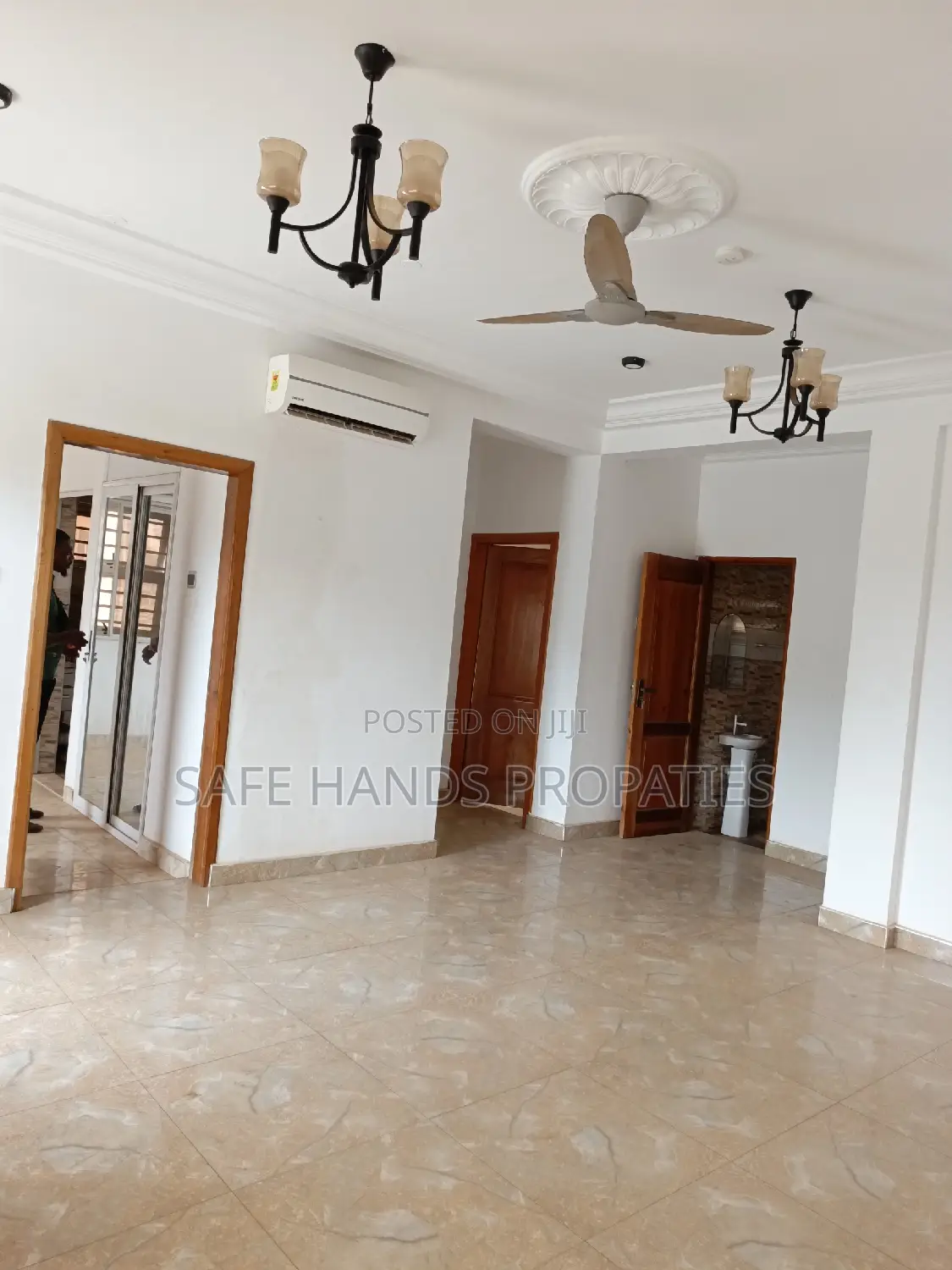 2bdrm Apartment in Lake Side Estate for rent