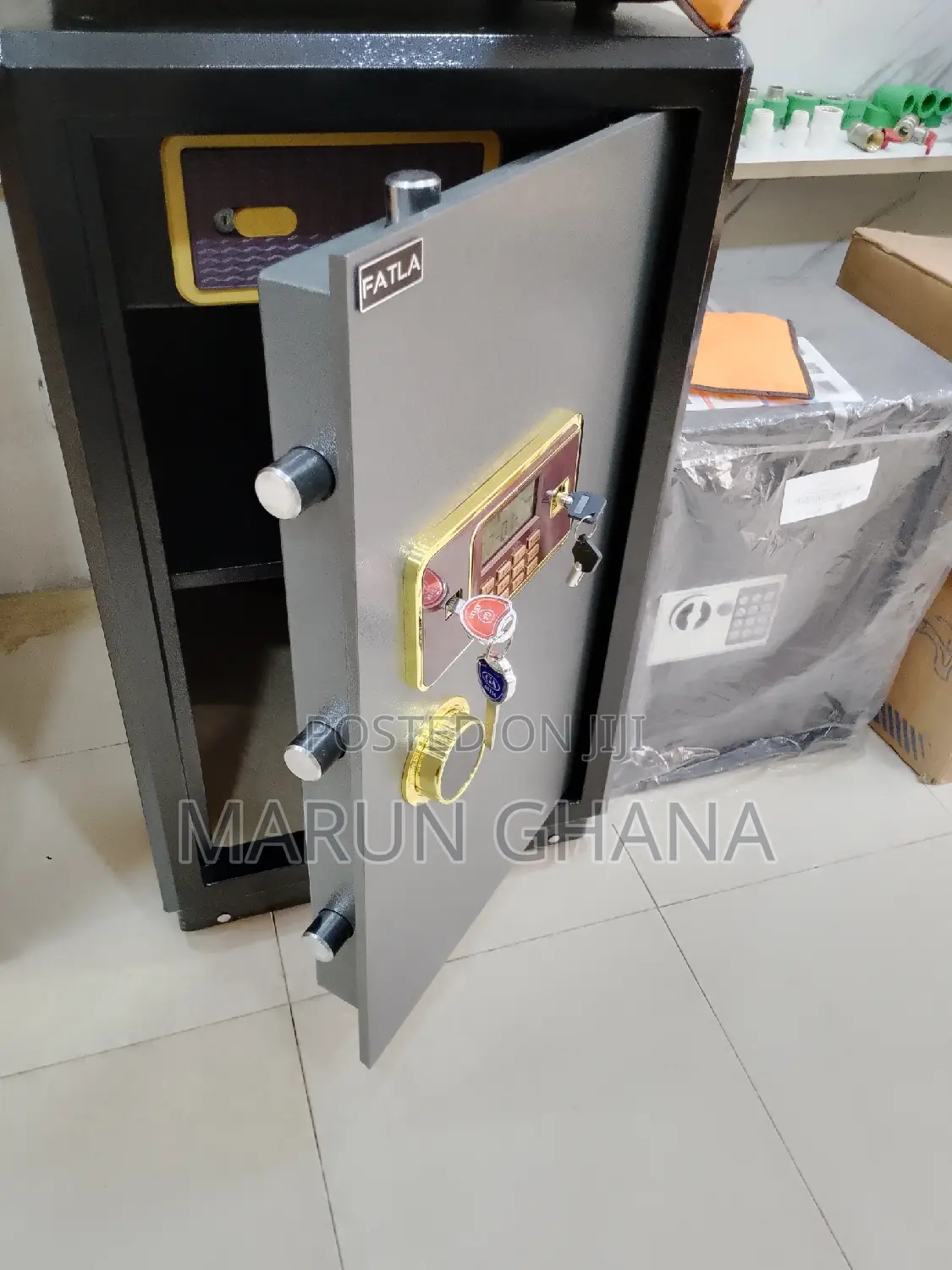 3d 820 Fireproof Safe Locker - 110 Kg