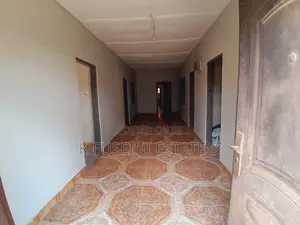 8bdrm House in K Fuseini Estate, Kumasi Metropolitan for sale