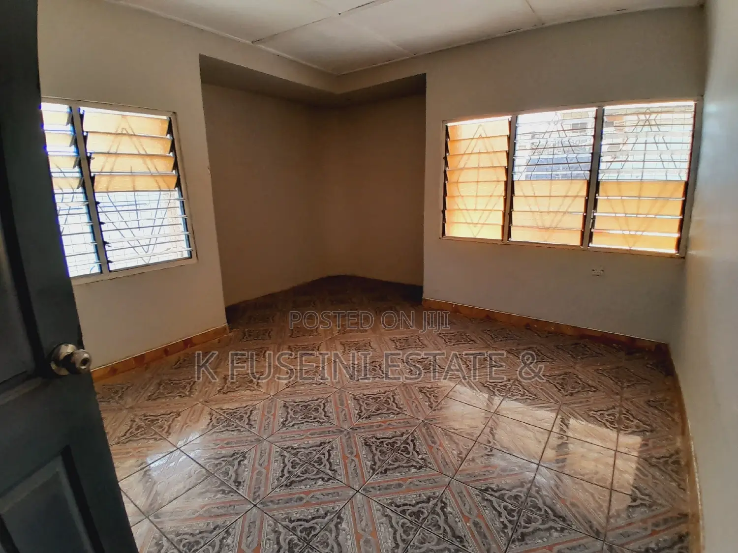 8bdrm House in K Fuseini Estate, Kumasi Metropolitan for sale