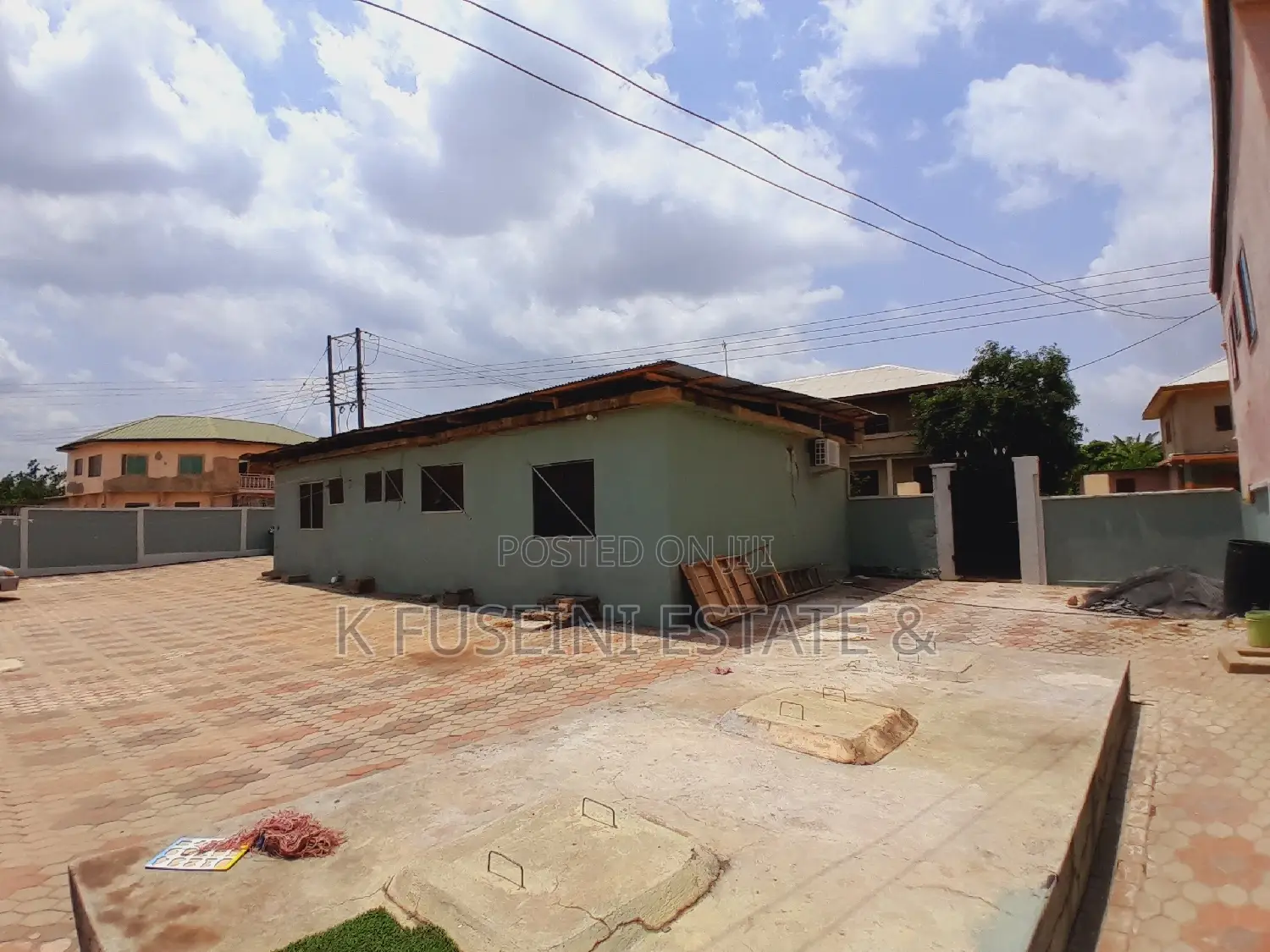 8bdrm House in K Fuseini Estate, Kumasi Metropolitan for sale