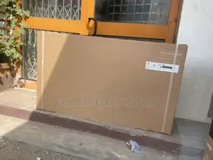 Ultra Modern UHD Smart Samsung 65”Cu7000 Tv 