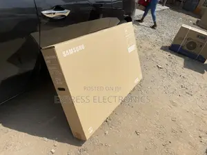 Samsung 55”Cu7000 Uhd Smart Glossy Led