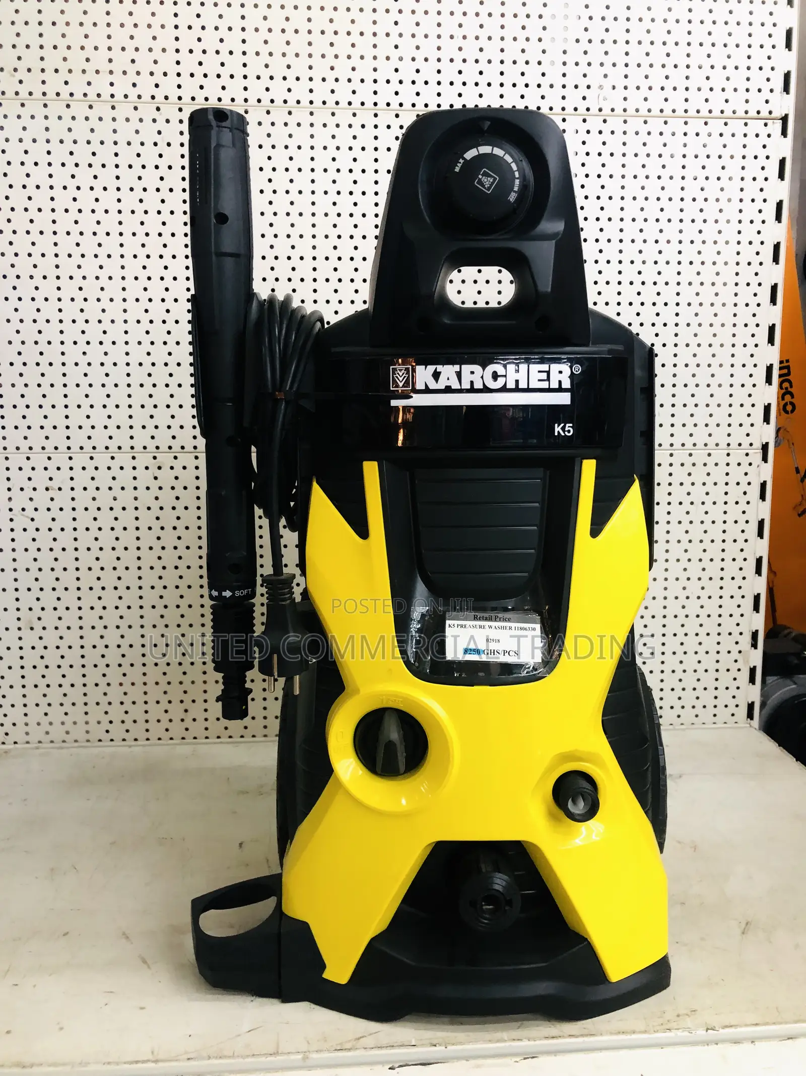Pressure Washer ()