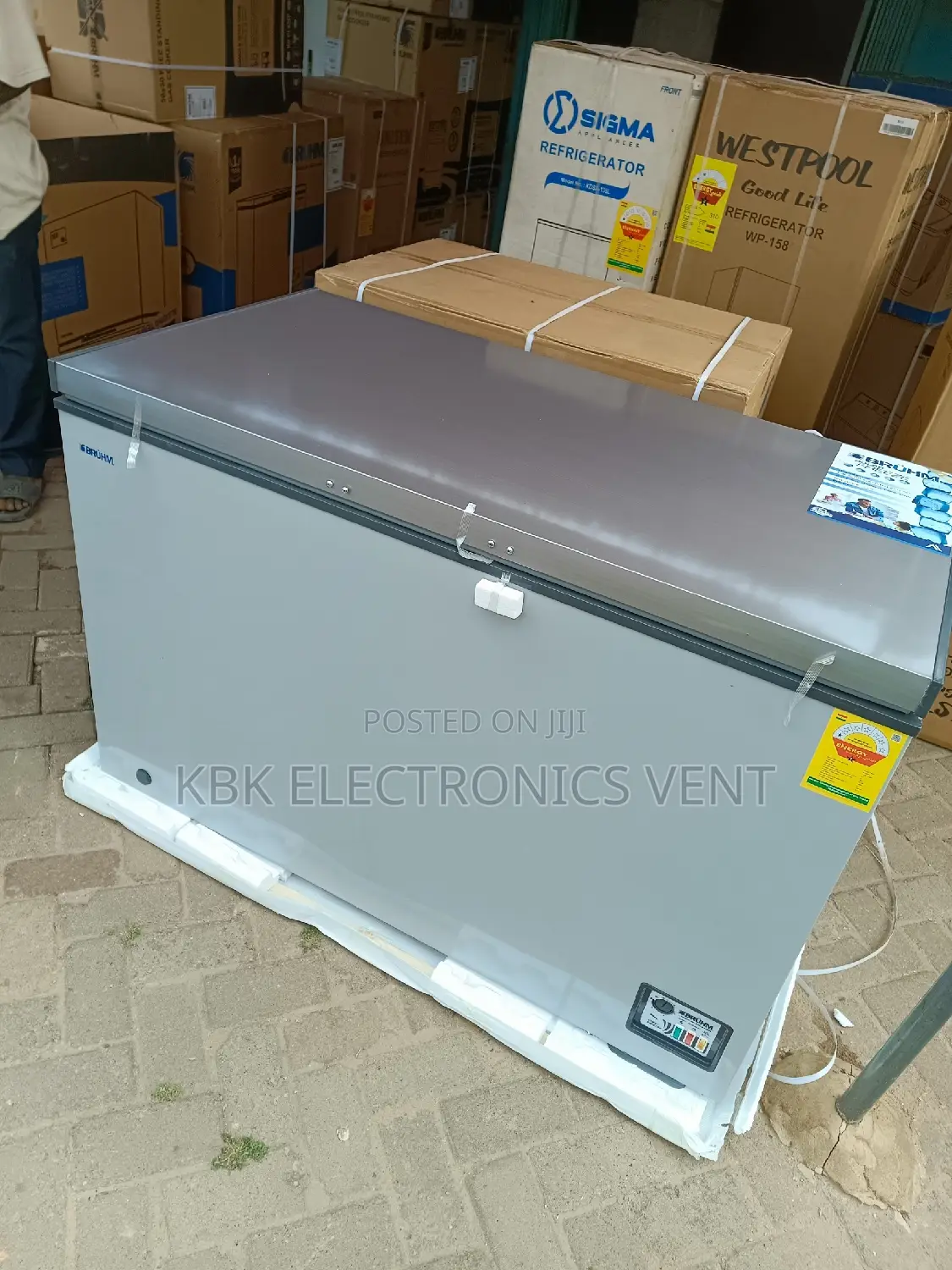 Bruhm 320liters Chest Freezer.