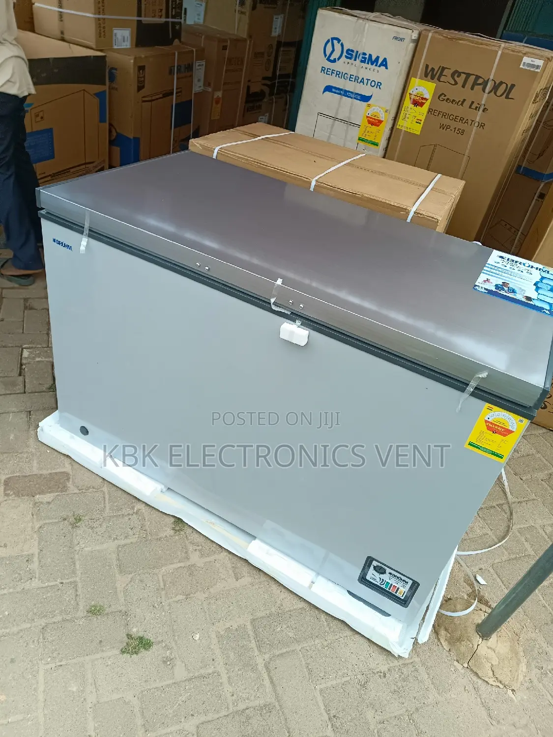 Bruhm 320liters Chest Freezer.