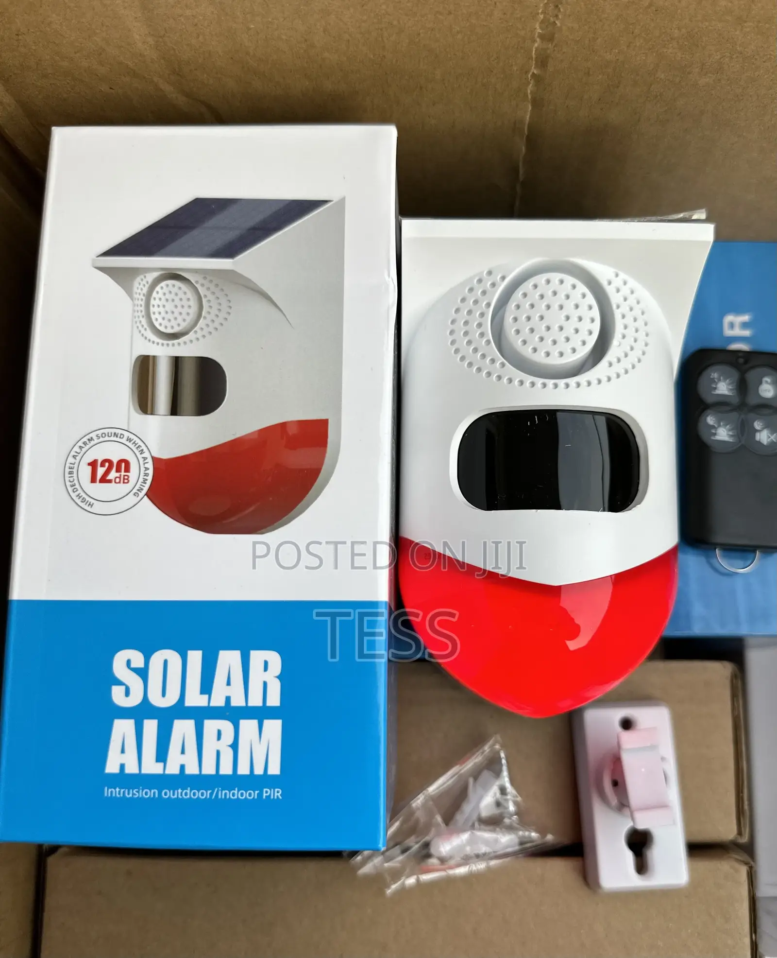 Solar Wireless Siren Alarm With Pir Motion Detector.