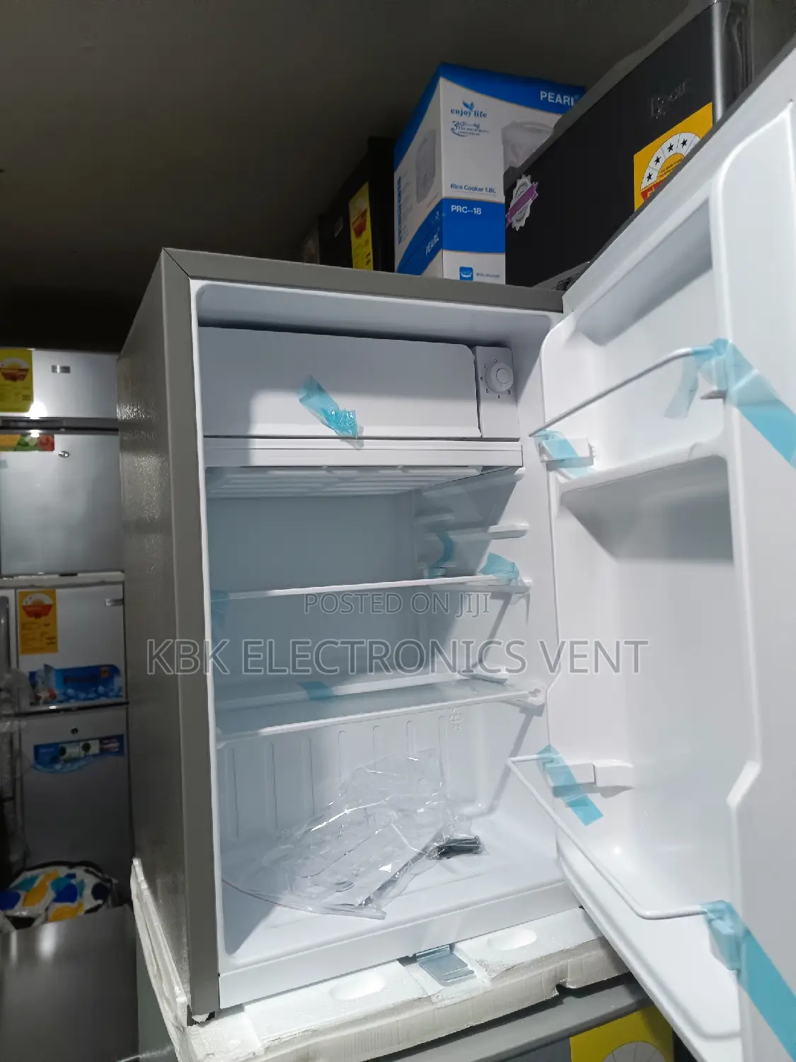Pearl 72ltr Mini Table Top Fridge
