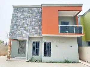 4bdrm Townhouse / Terrace in East Legon Hills for rent