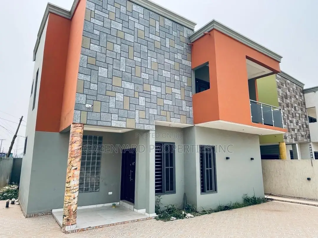 4bdrm Townhouse / Terrace in East Legon Hills for rent