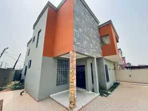 4bdrm Townhouse / Terrace in East Legon Hills for rent