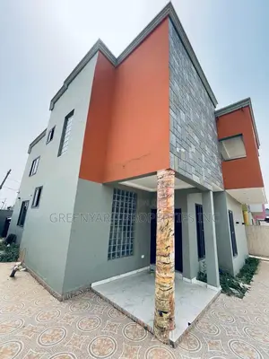 4bdrm Townhouse / Terrace in East Legon Hills for rent
