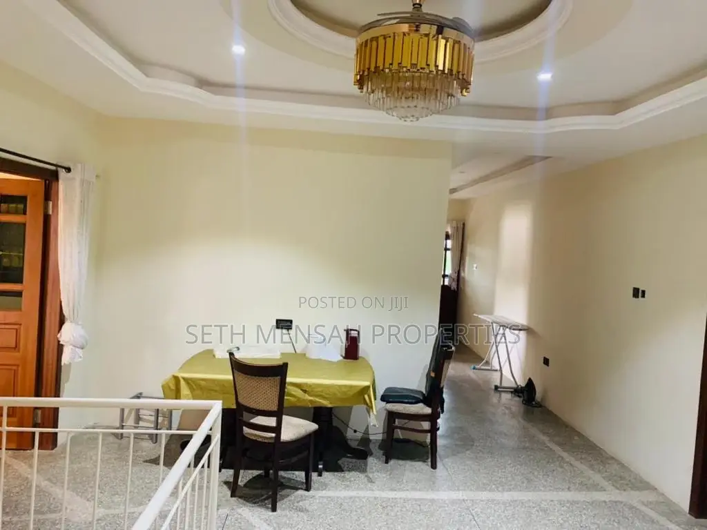 6bdrm House in Skm, Achimota for rent
