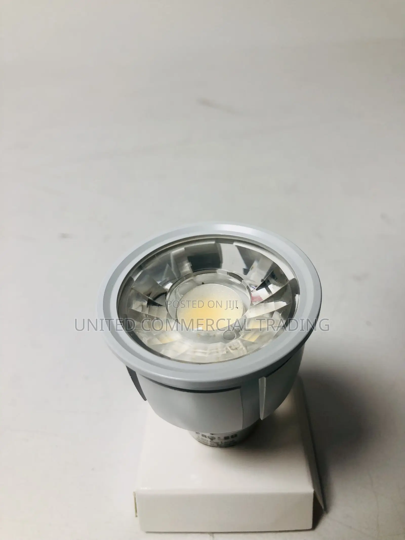 LED Cup Lamp ()