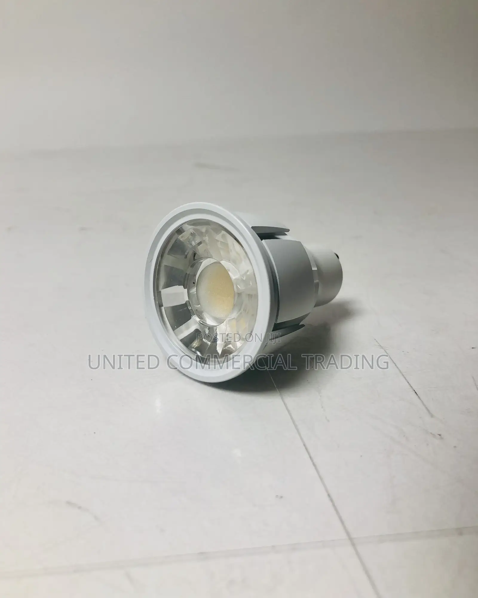 LED Cup Lamp ()
