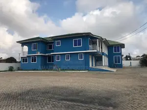 6bdrm House in East Legon for rent