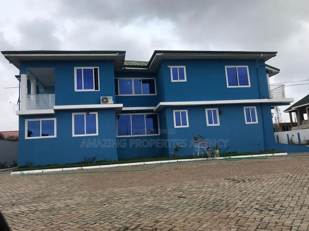 6bdrm House in East Legon for rent
