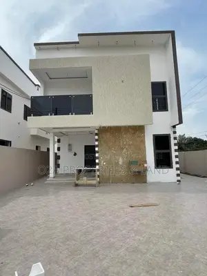 4bdrm House in Sakumono, Baatsona Total for sale