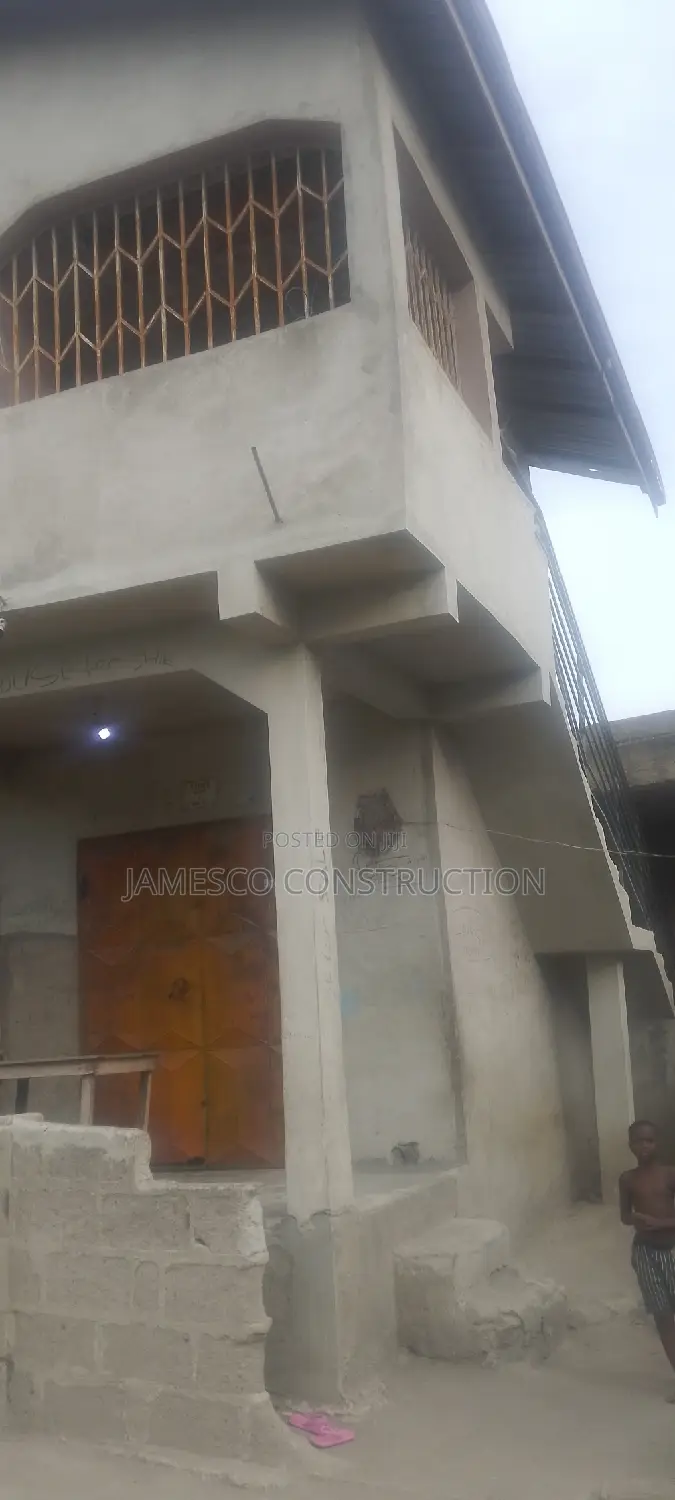 14bdrm Mansion in Jamesco Engineering, Ayensuano for sale