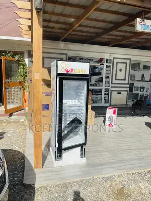 On Castors Pearl PVC-316-2B, 238 Litres Display Fridge