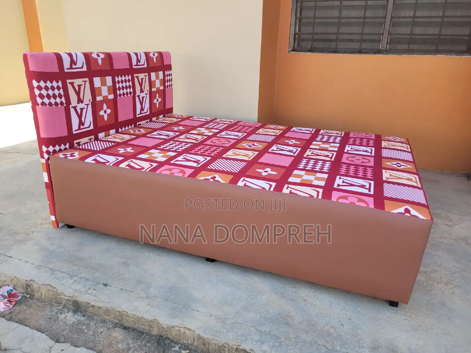 Inbuilt Double Bed
