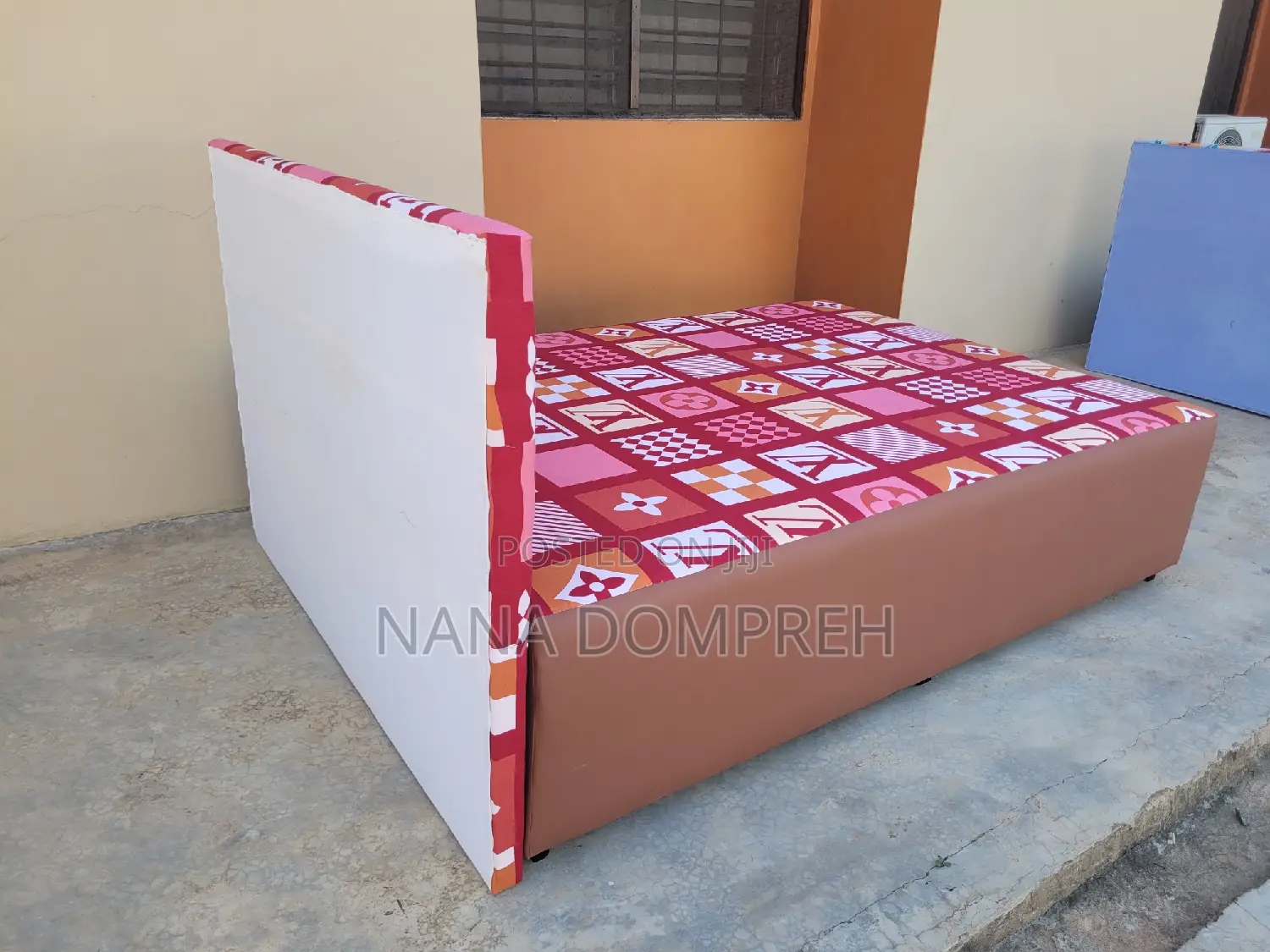 Inbuilt Double Bed