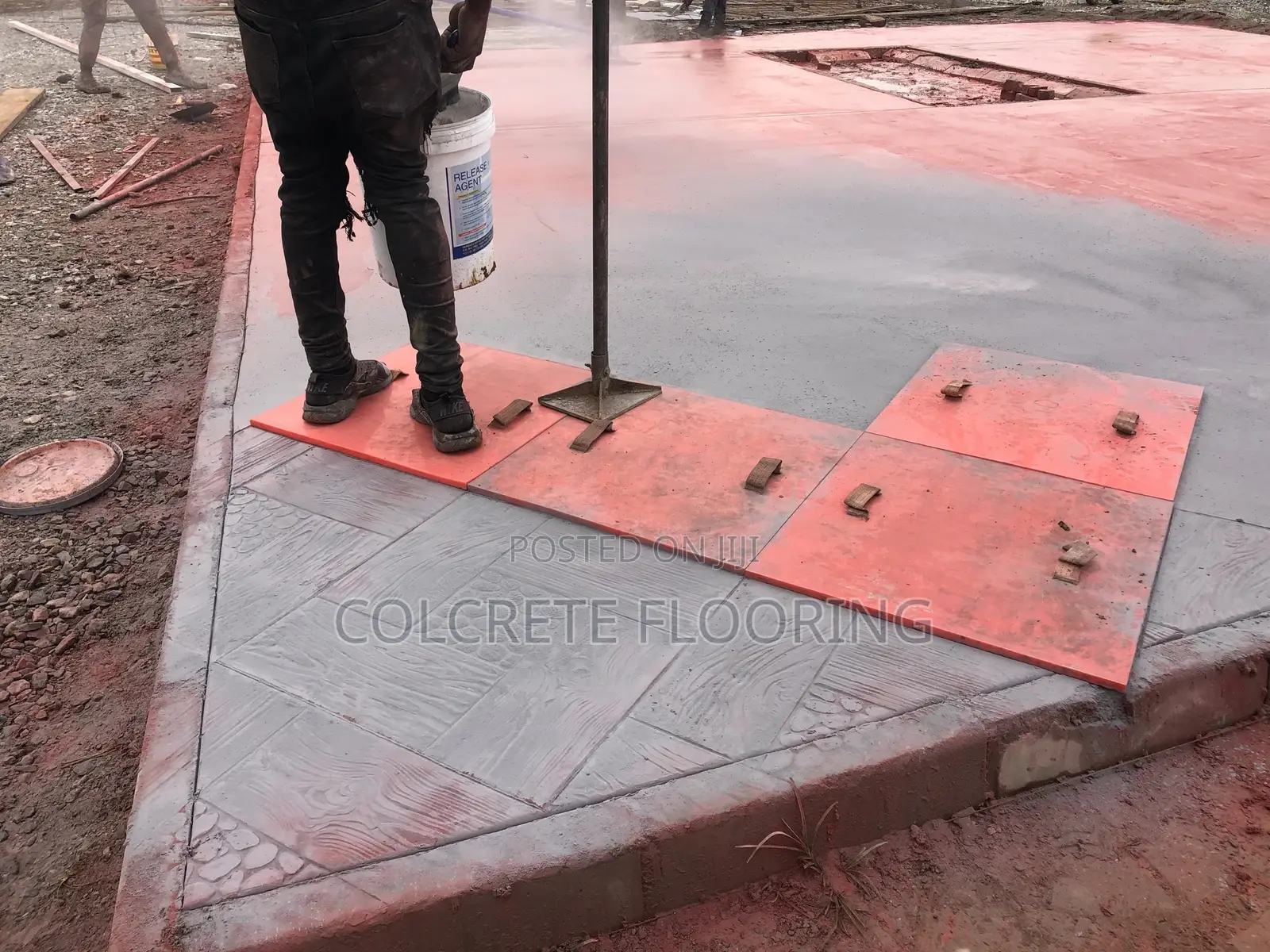 Pebble Wood Patterned Concrete