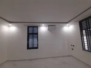 4bdrm House in Skm, East Legon for sale