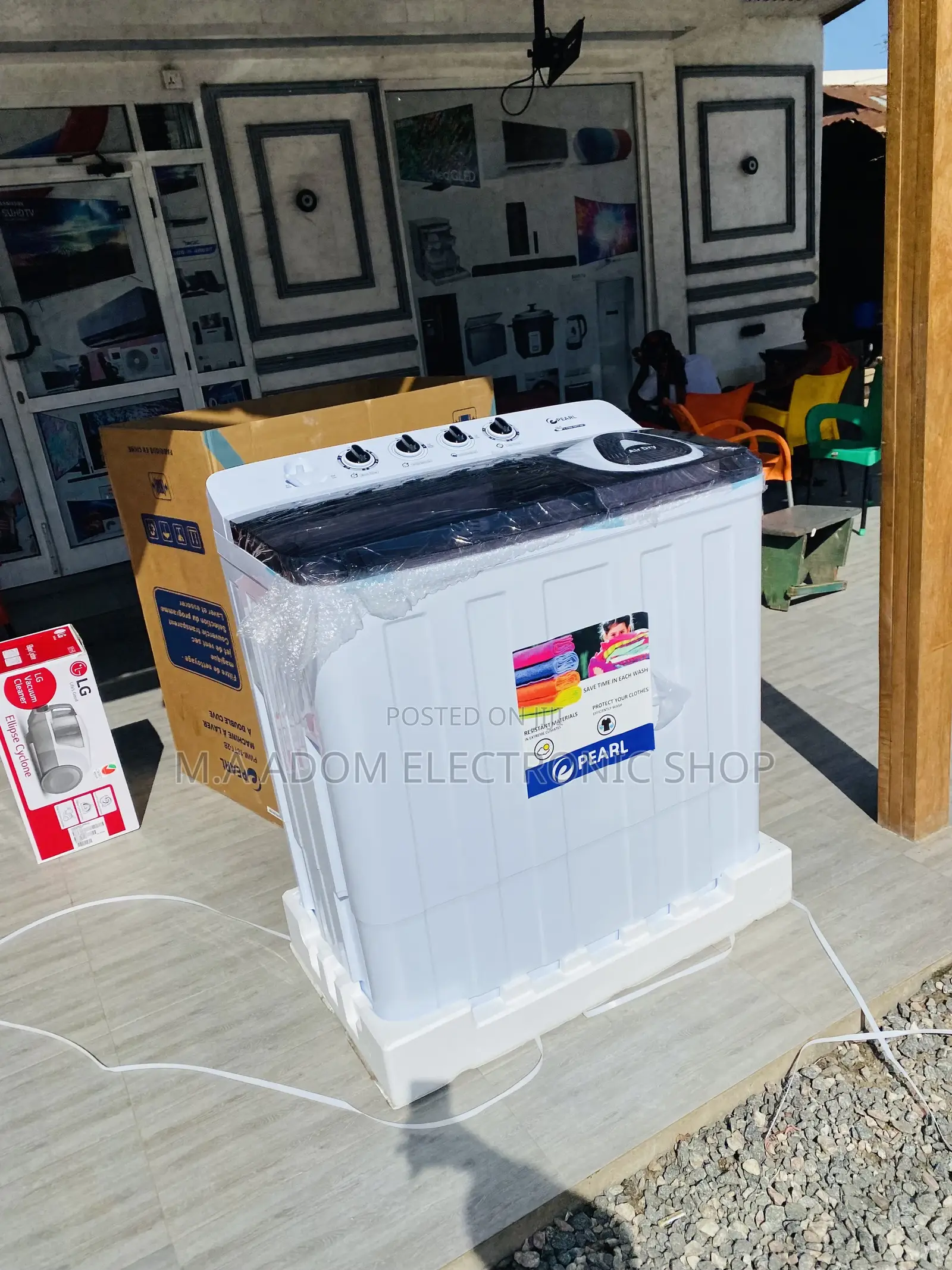 Brand New Pearl 18kg Top Load Washing Machine.