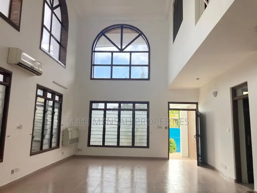 4bdrm House in Skm, Airport Residential Area for rent