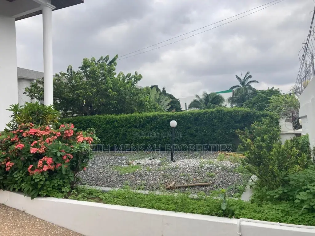 4bdrm House in Skm, Airport Residential Area for rent