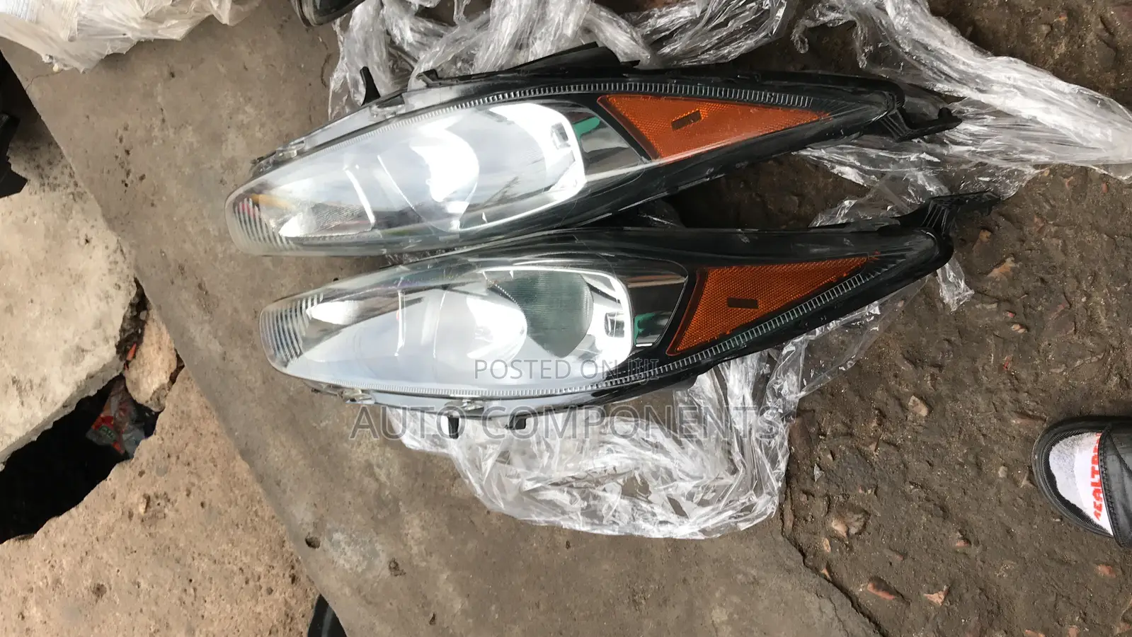 Ford Fiesta 2014 Headlights
