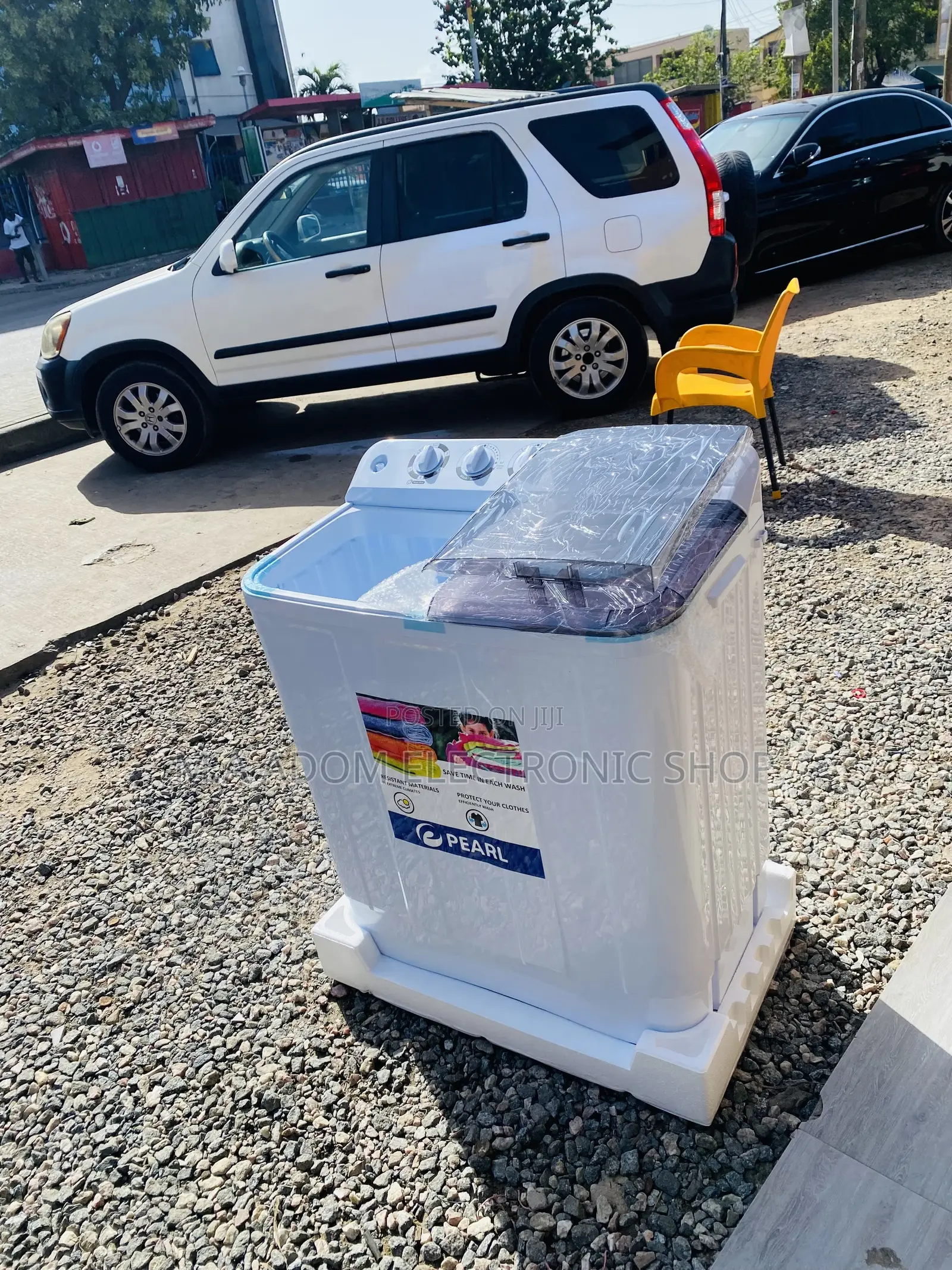 Energy Efficient Pearl 10kg Top Load Washing Machine.