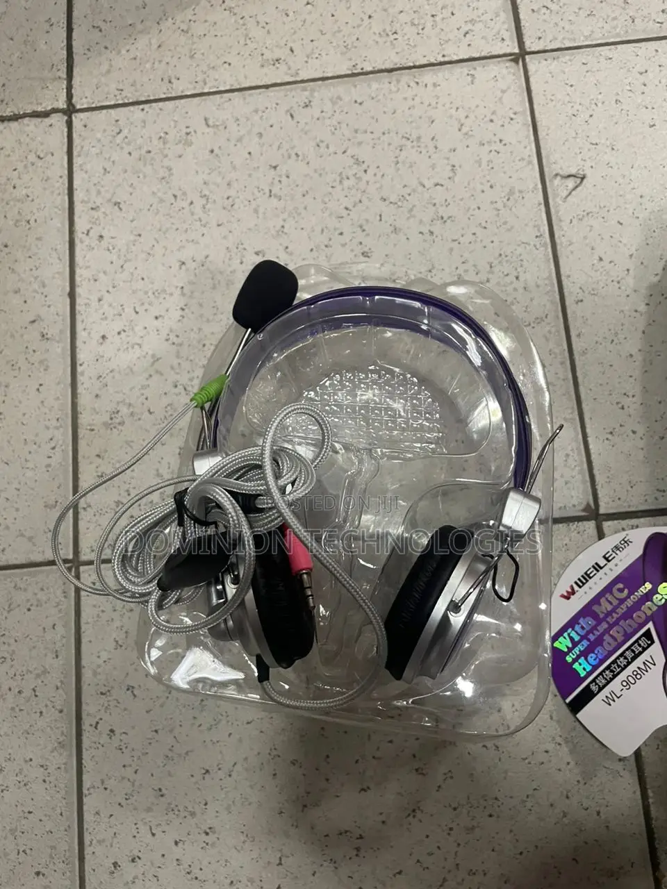 Headset With Noise Cancellation Mic