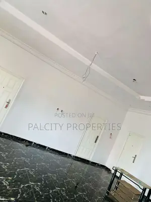 6bdrm House in Santasi Kokoben, Kumasi Metropolitan for sale