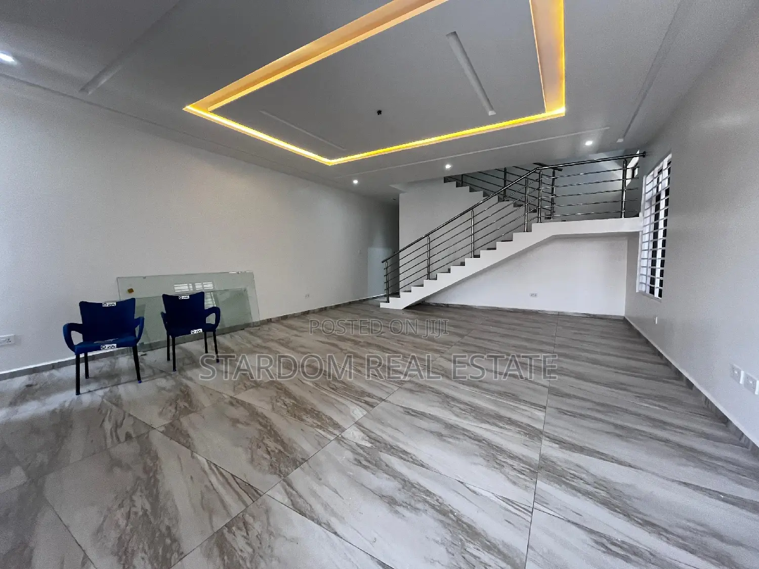 4bdrm Duplex in East Legon for sale