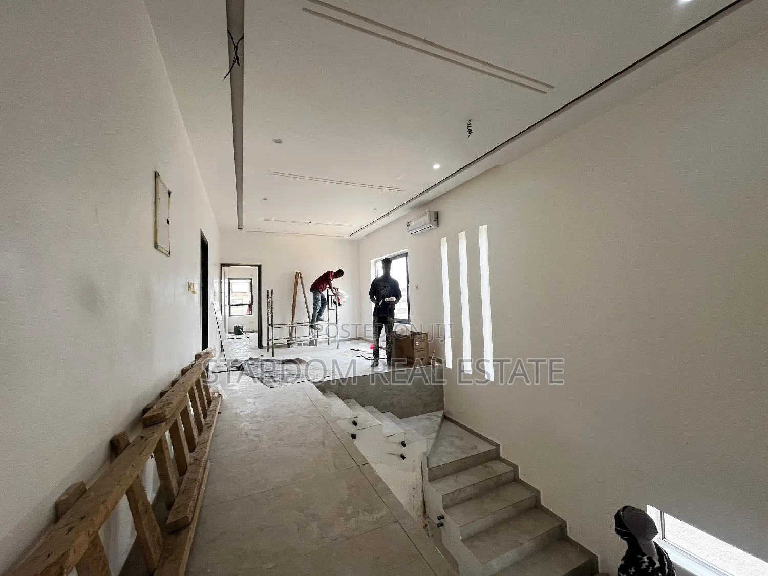 4bdrm Duplex in East Legon for sale