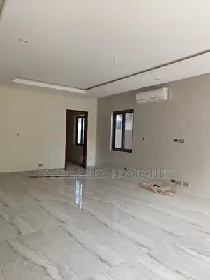 5bdrm Mansion in East Legon for rent