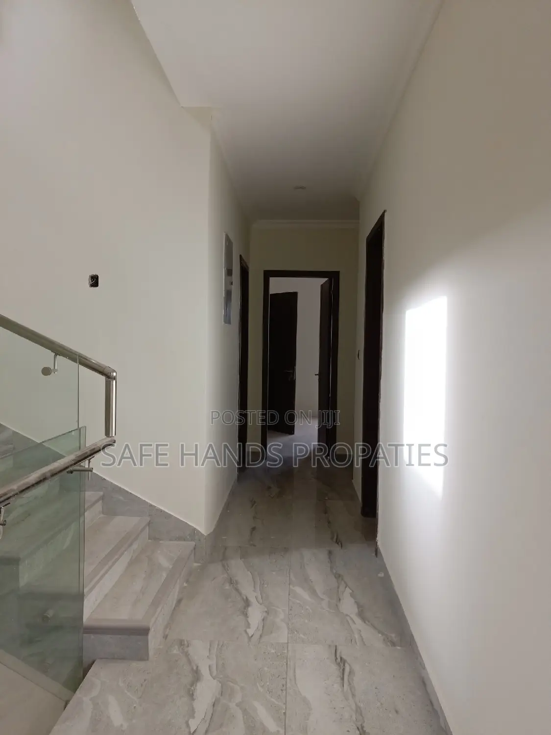 5bdrm Mansion in East Legon for rent
