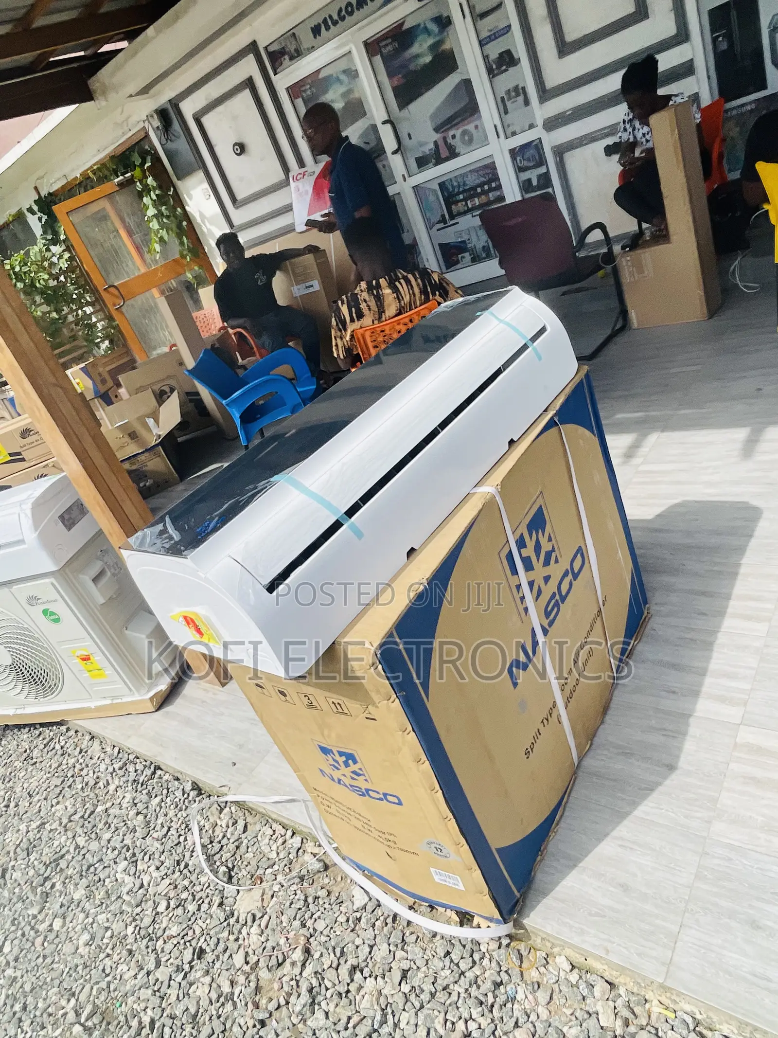 Auto Swing Nasco 2.5HP R410a Mirror Air Conditioner